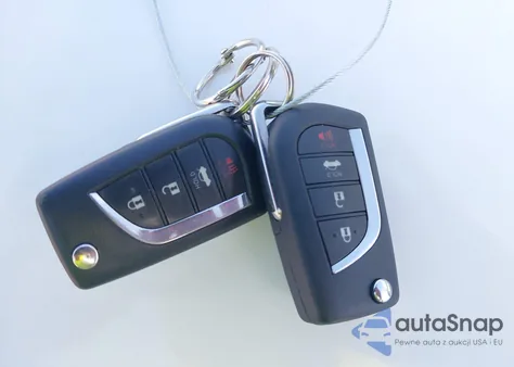 2018 Toyota Camry Le from USA, damaged, VIN 4T1B11HK4JU141502